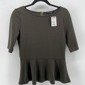 Green Envelope Women’s Peplum Blouse Olive Green 3/4 Length Sleeve S New
